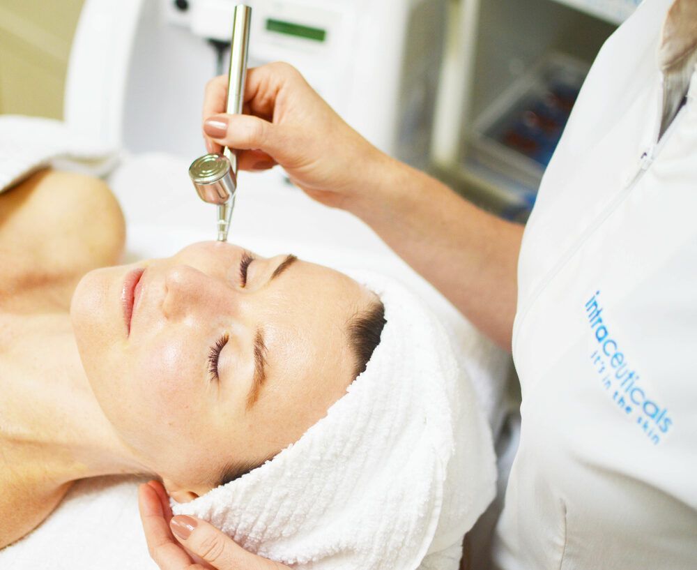 Infuzja tlenowa Intraceuticals w Klinice Urody MaDa we Wrocławiu